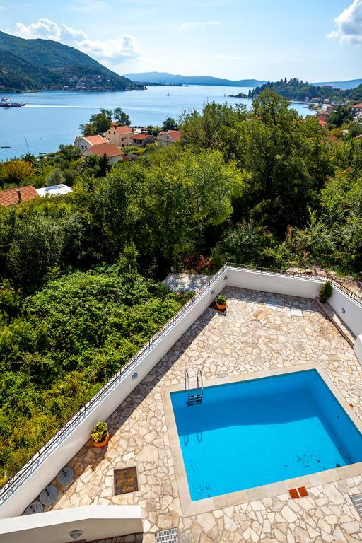 Villa Maria Apartments Каменари Экстерьер фото