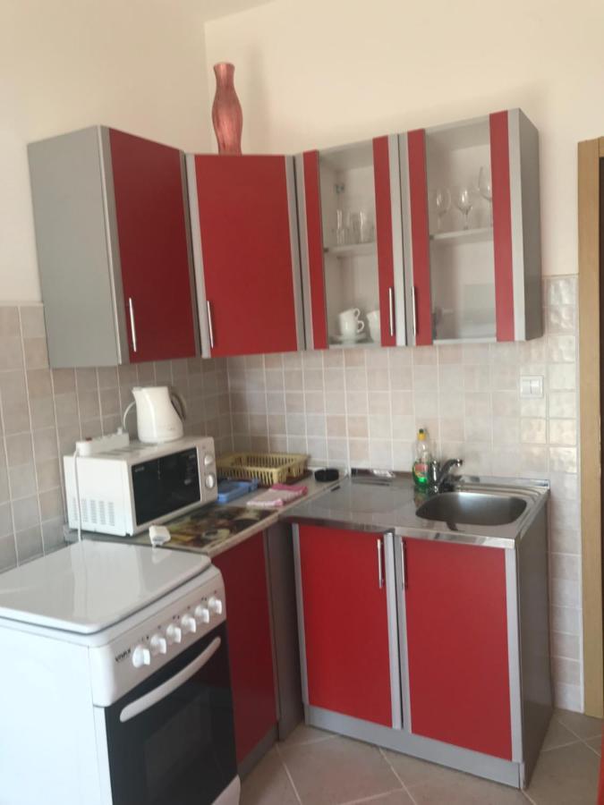 Villa Maria Apartments Каменари Экстерьер фото