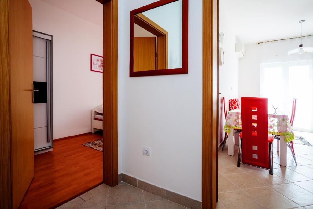 Villa Maria Apartments Каменари Экстерьер фото