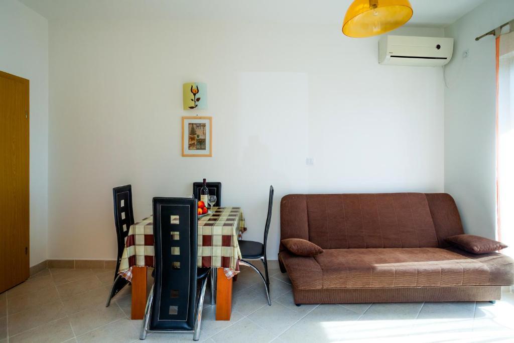 Villa Maria Apartments Каменари Экстерьер фото